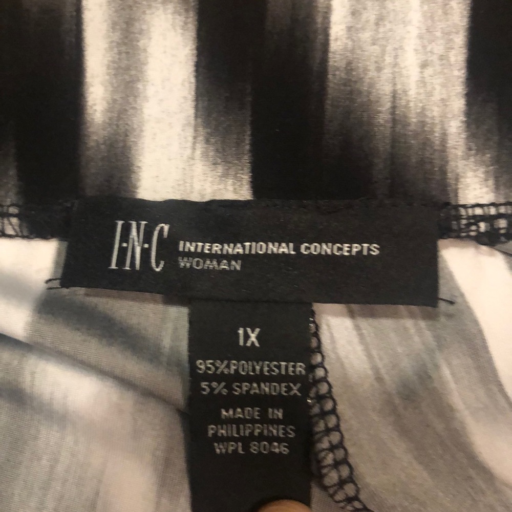 🌹Inc XL Black/White Design Wide Leg Pants Stretch - Picture 3 of 6